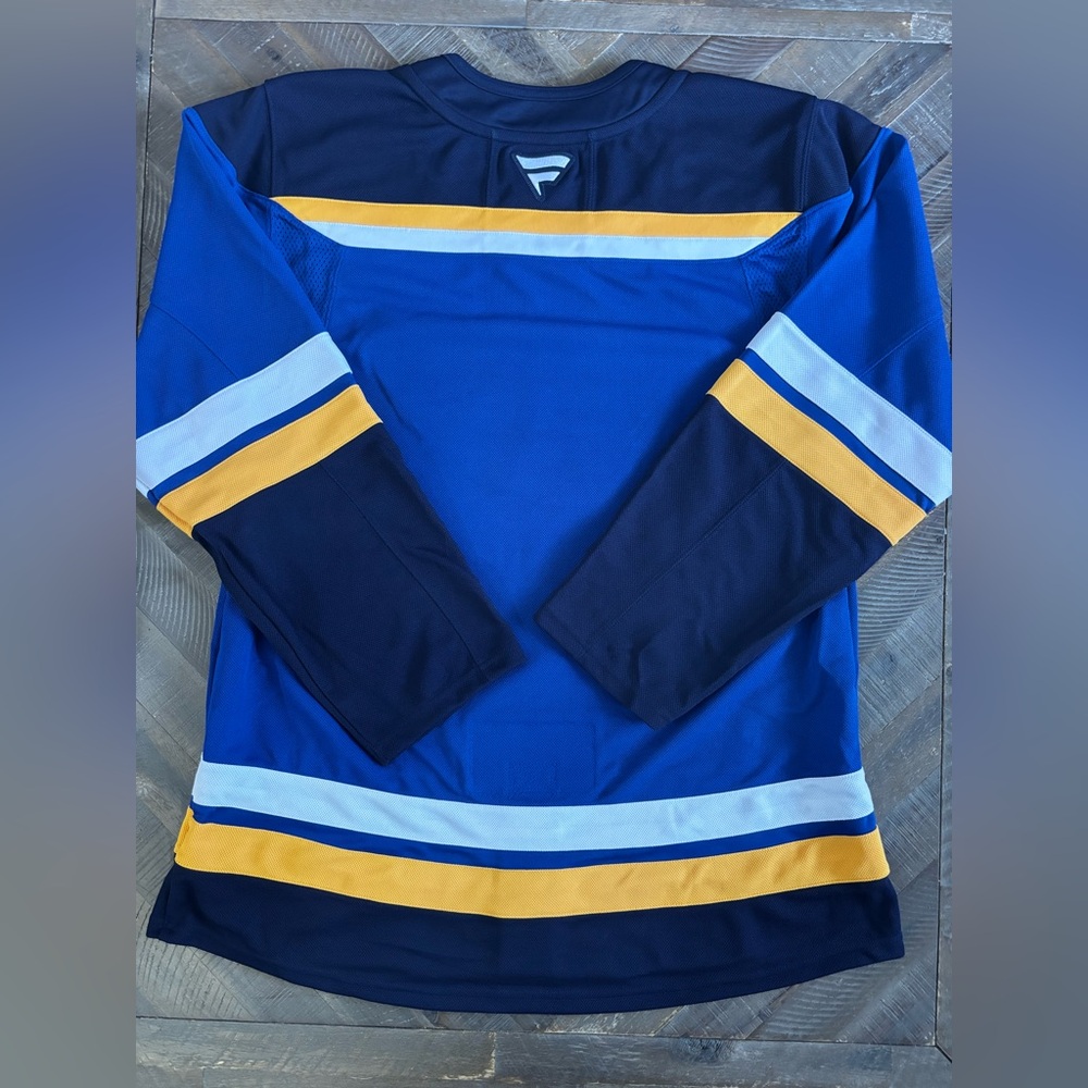 Fanatics St. Louis Blues Blue/Navy/Gold/White NHL Hockey Jersey Size 52 - Picture 6 of 6